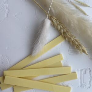 Light Yellow Cakesicle Sticks