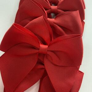 red bows