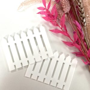 picket fence cake topper