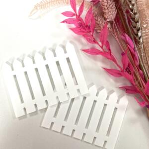 picket fence cake topper